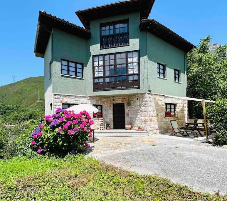 Villa Acogedora Casa En Arangas Cabrales Arenas De Cabrales Esterno foto